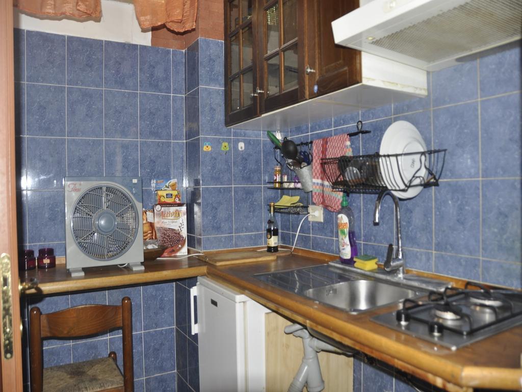 ローマコウジン ハウスアパートメント 部屋 写真